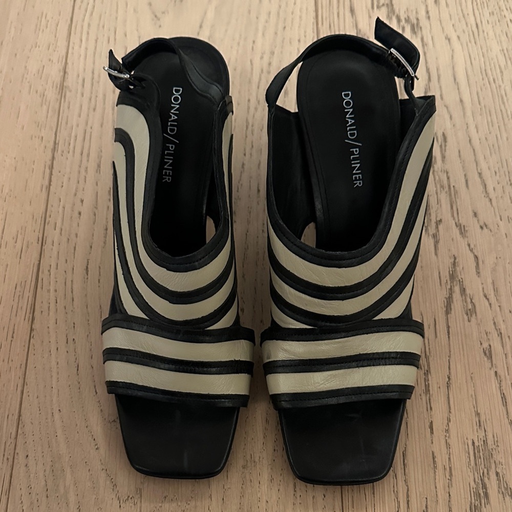 Donald Pliner Black and Cream Striped Heels
